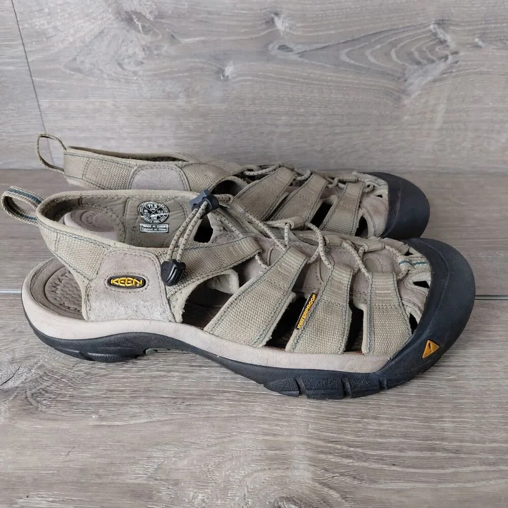 KEEN Newport H2 Sandals Mens 11.5 Tan Waterproof Outdoor Hiking Fisherman Shoes